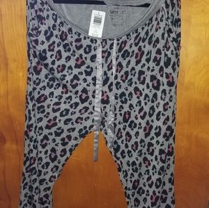Torrid leopard sleep jogger size 1